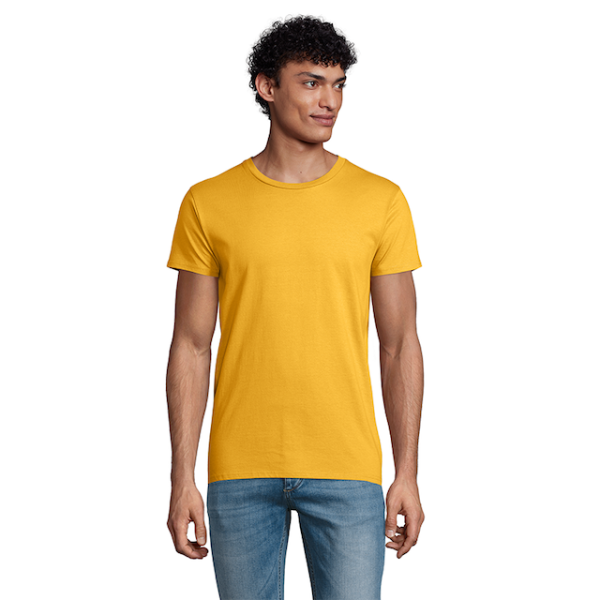 vc03565301Apng-1664913111.png Polera Pioneer Hombre