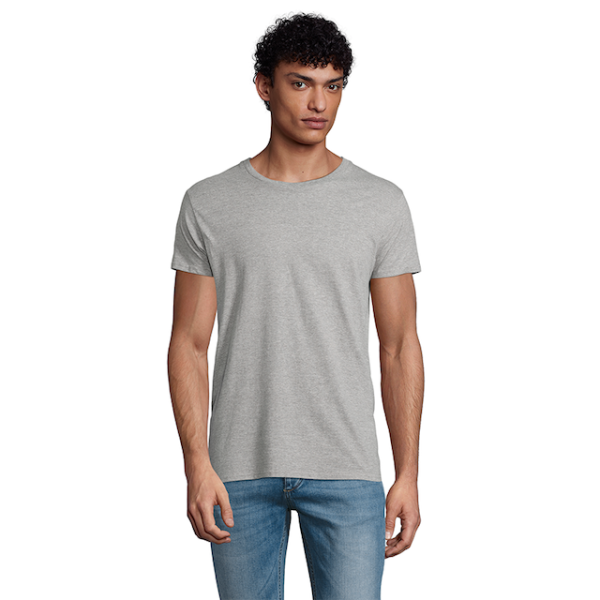 vc03565350Apng-1664913146.png Polera Pioneer Hombre