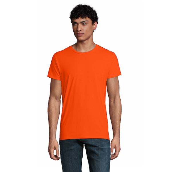 vc03565400Apng-1664913163.png Polera Pioneer Hombre