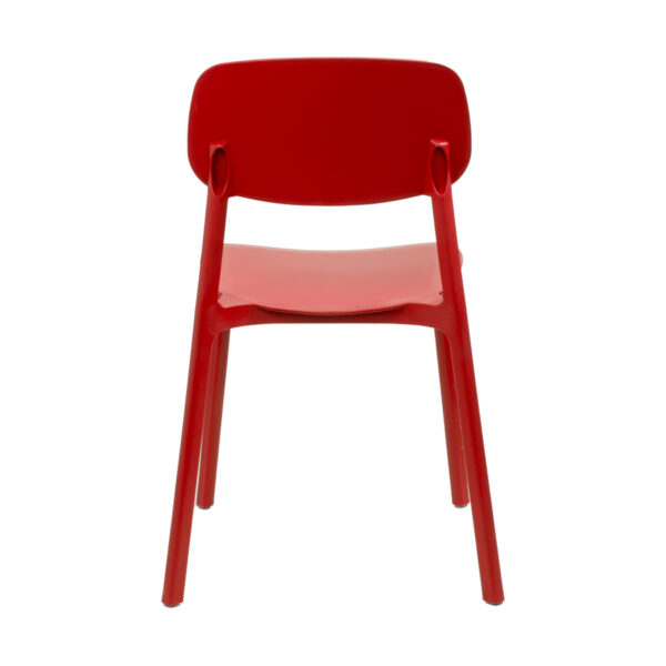 Capa-5-copia Silla apilable de plástico rígido "MARVIN"
