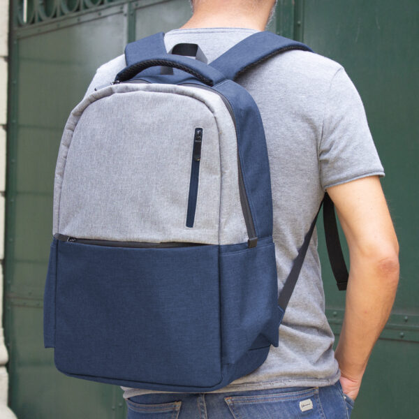 alt_promocional_publicitario_mochila_C567_azul_contexto Mochila "HORIZON"
