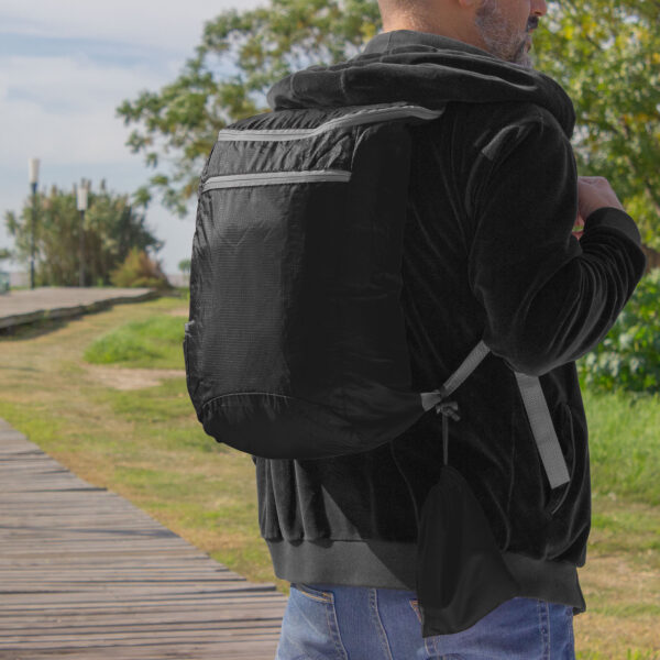 alt_promocional_publicitario_mochila_pegable_C568_negro-contexto-1 Mochila "OPTIMA"