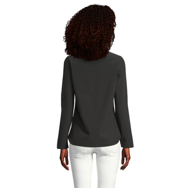 vc01194312B-1729368856 Chaqueta Softshell Race Mujer